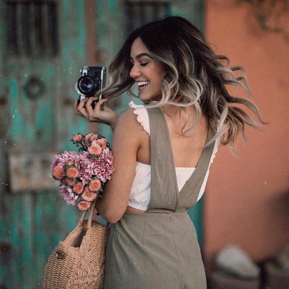 Olive Green Deep V-Neck Cropped Jumpsuit - Picture 4 of 7